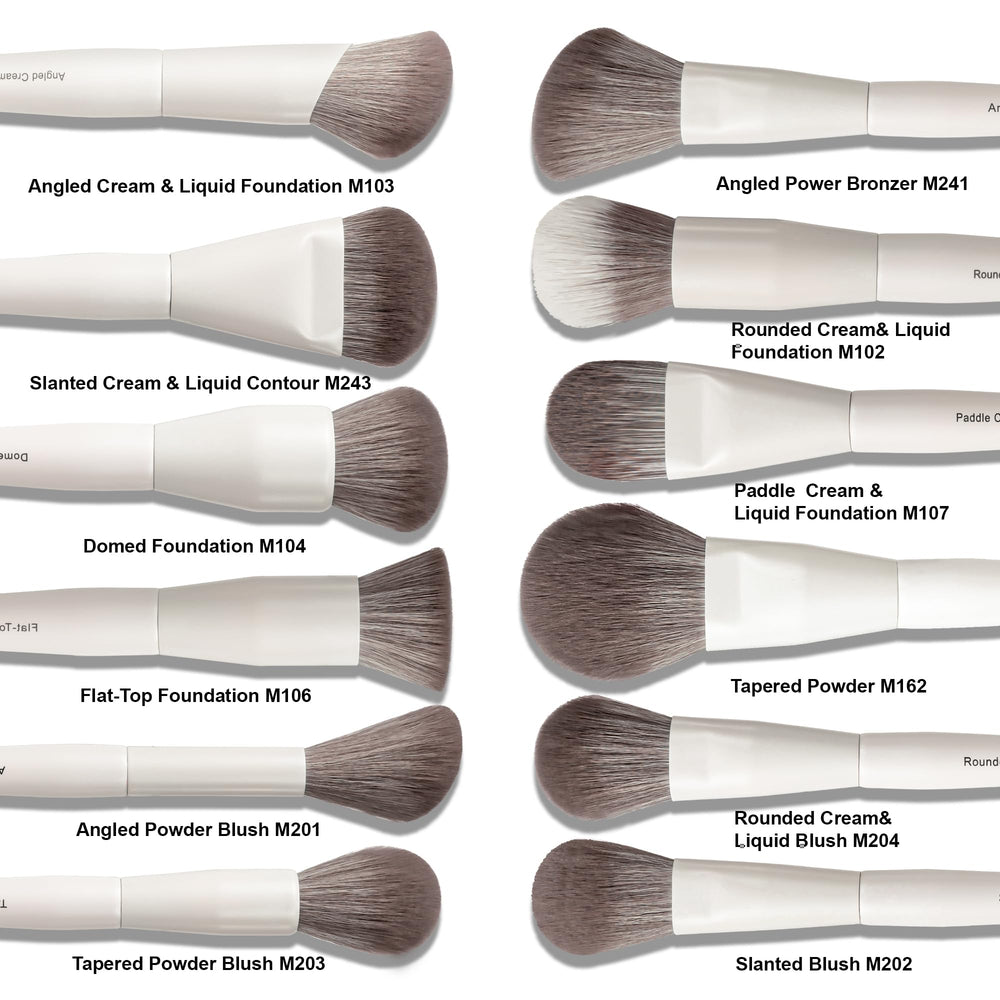 VYNESTRA powder brush delivers even product pickup for natural finish