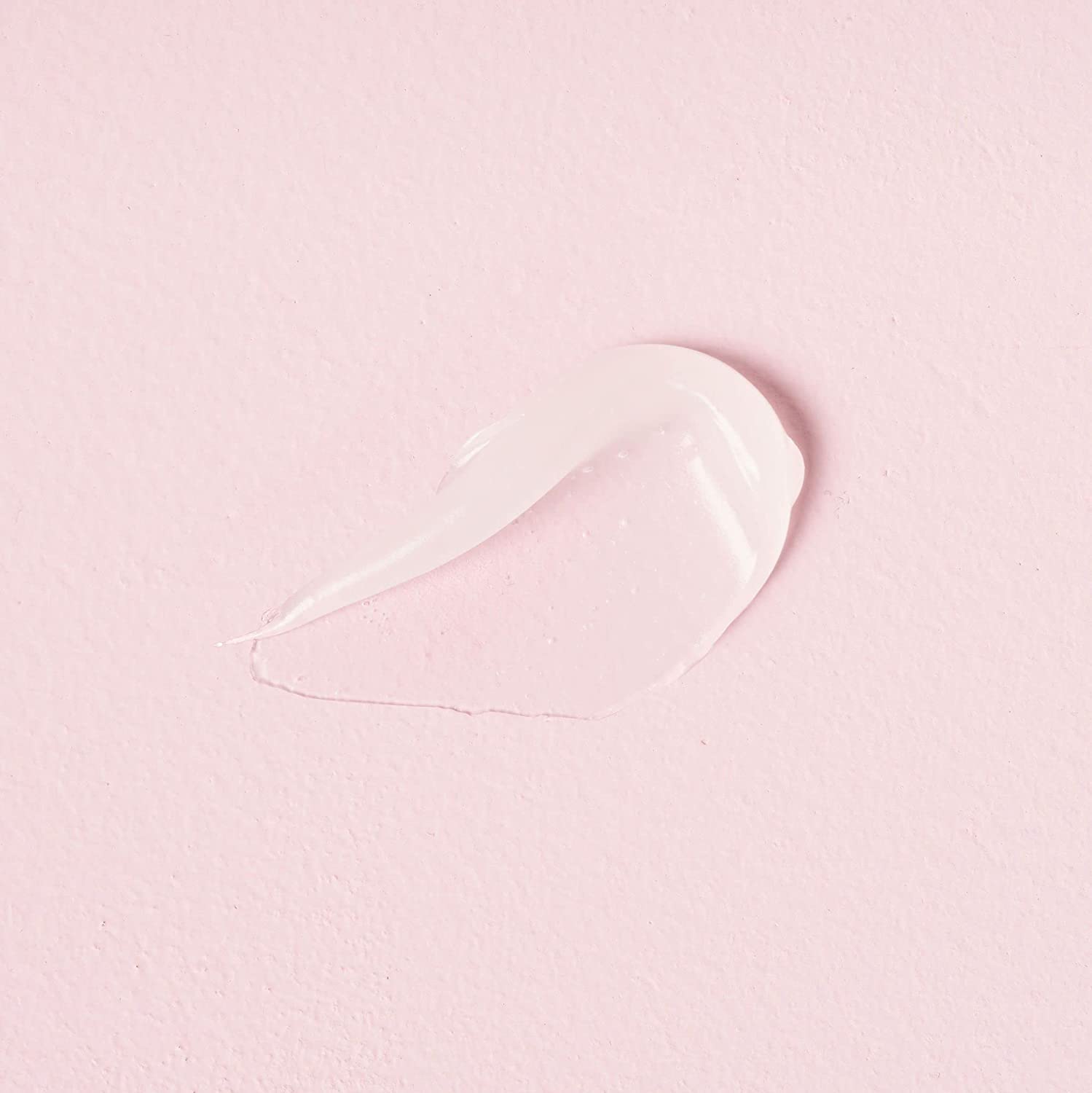 W7 Prime Magic Primer on skin delivering smooth, shine-free look.
