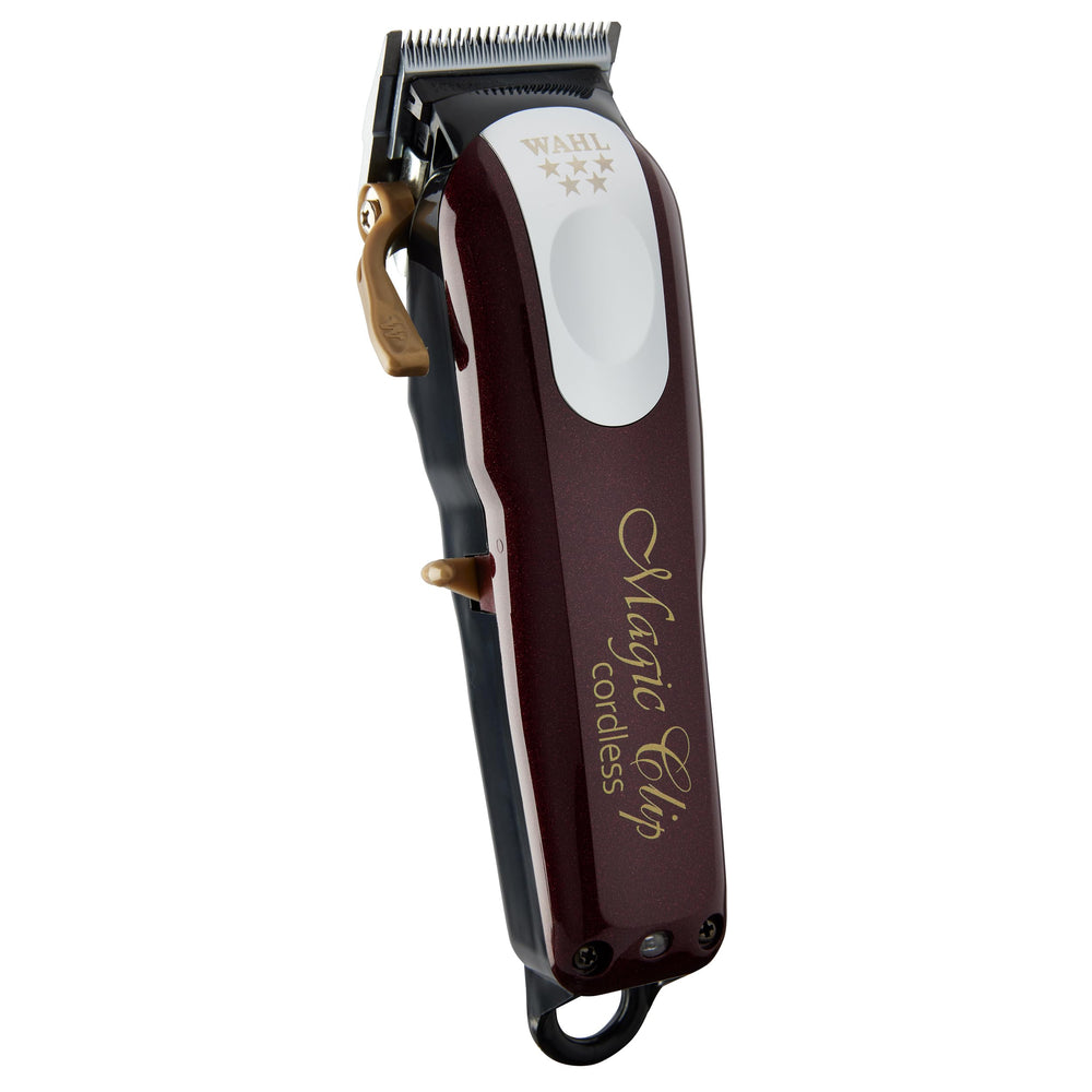 Wahl Magic Clip blade close-up showing stagger-tooth blade for precise fades.