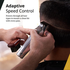 Wahl Professional Hi-Viz Trimmer offers up to 135 minutes cordless runtime.