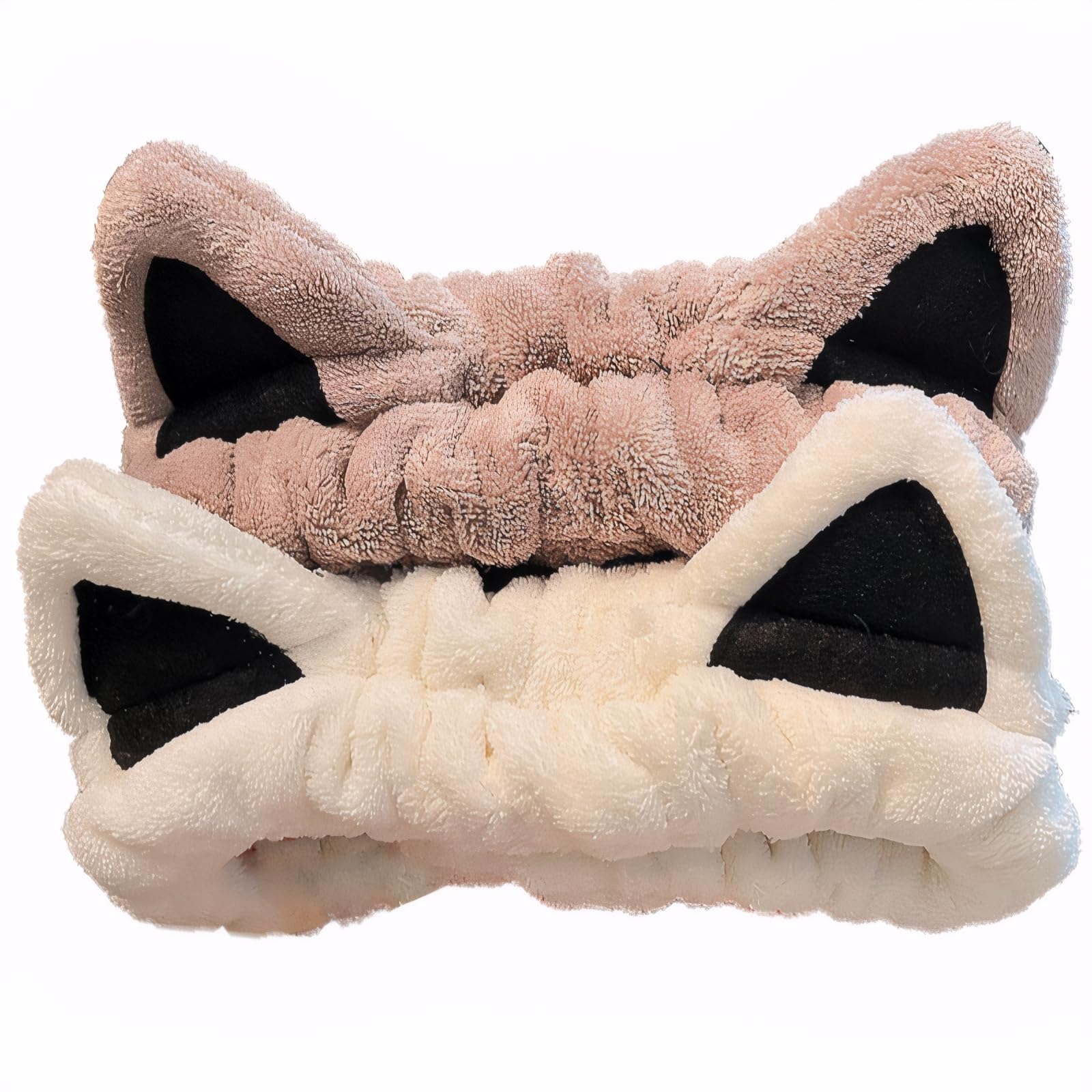 Banda Waliah orejas de gato beige mantiene el cabello recogido durante la limpieza facial.