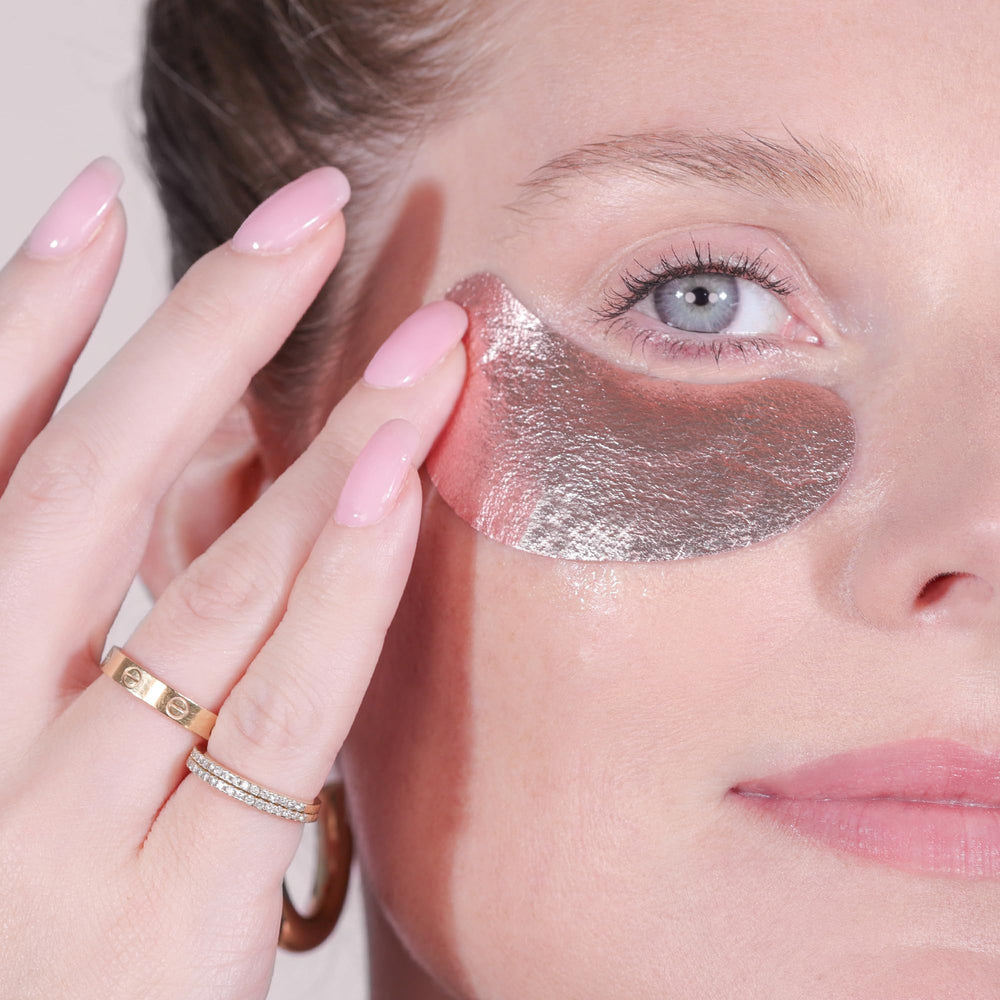 Wander Beauty Baggage Claim with hyaluronic acid hydrates the under-eye region