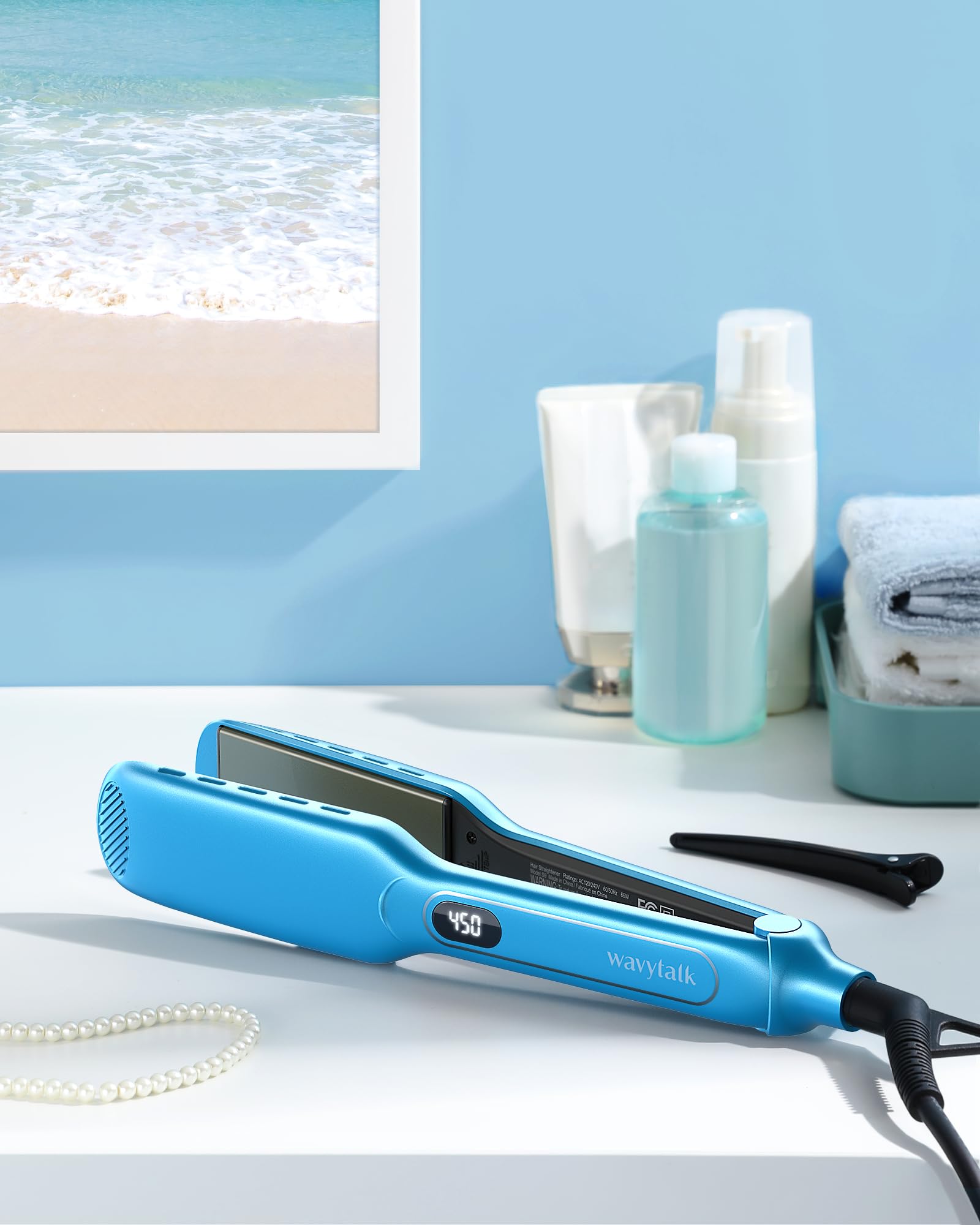 Wavytalk straightener in blue finish adds a stylish look