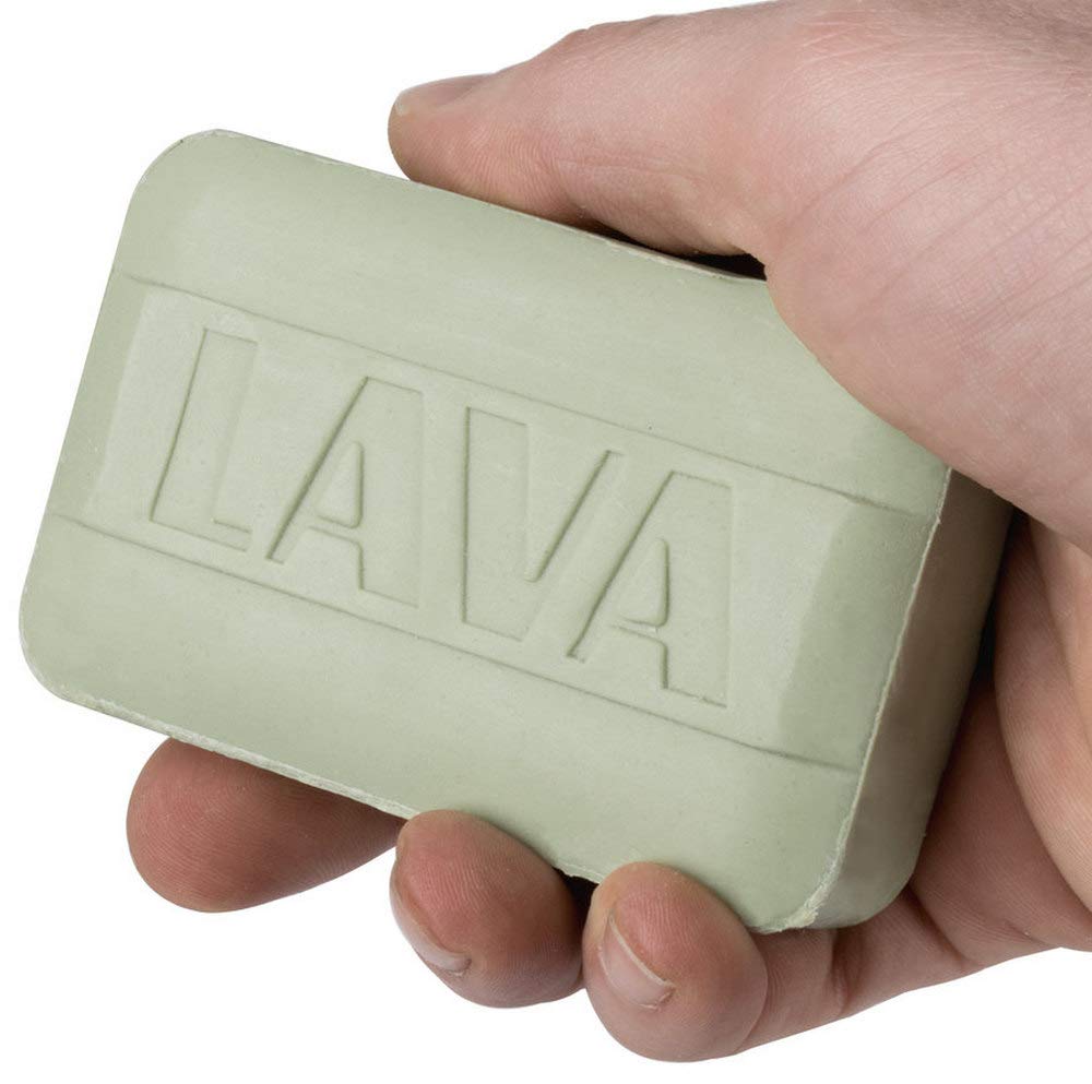 WD-40 Lava, fórmula hidratante en manos, sensación suave tras la limpieza.