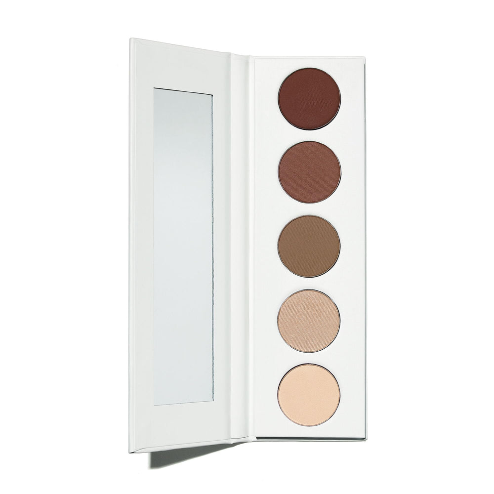 Well People Power Palette con sombras mate y brillo para looks elegantes y duraderos.