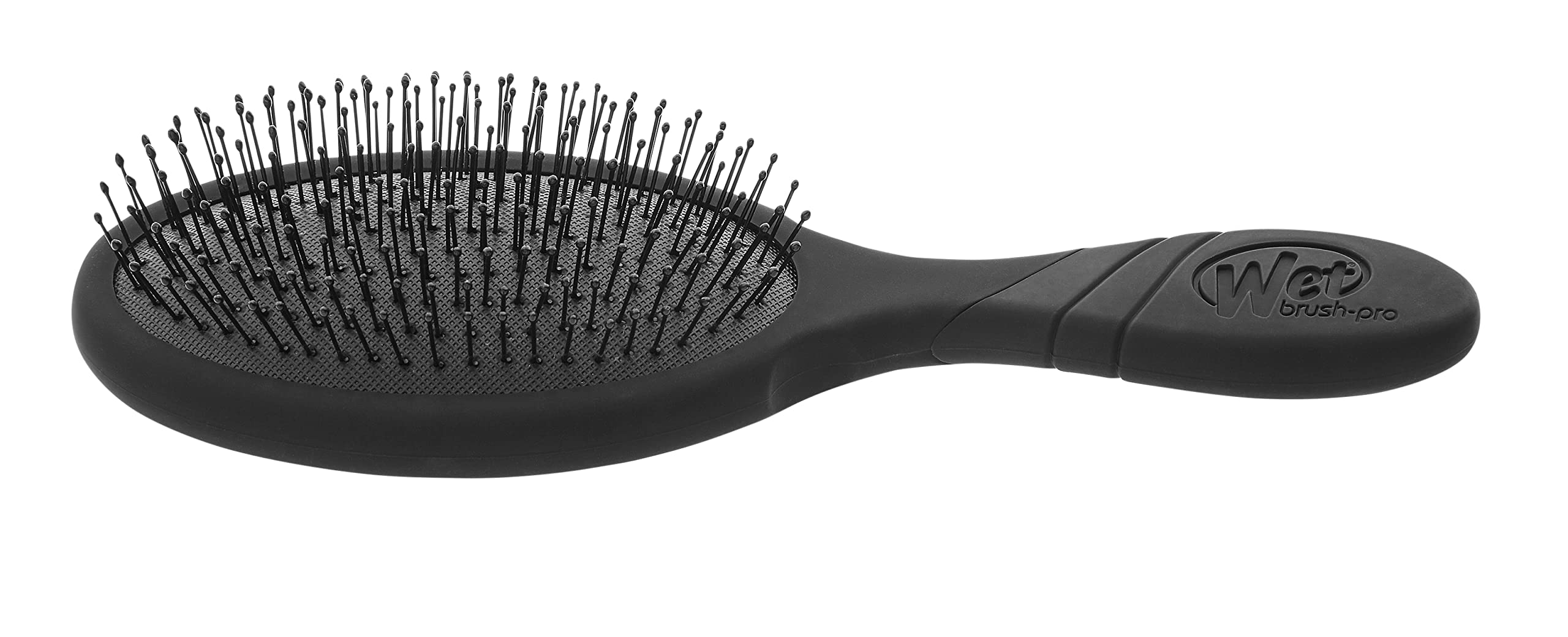 Wet Brush Brush Pro Detangler Black in action detangles hair with minimal pulling.