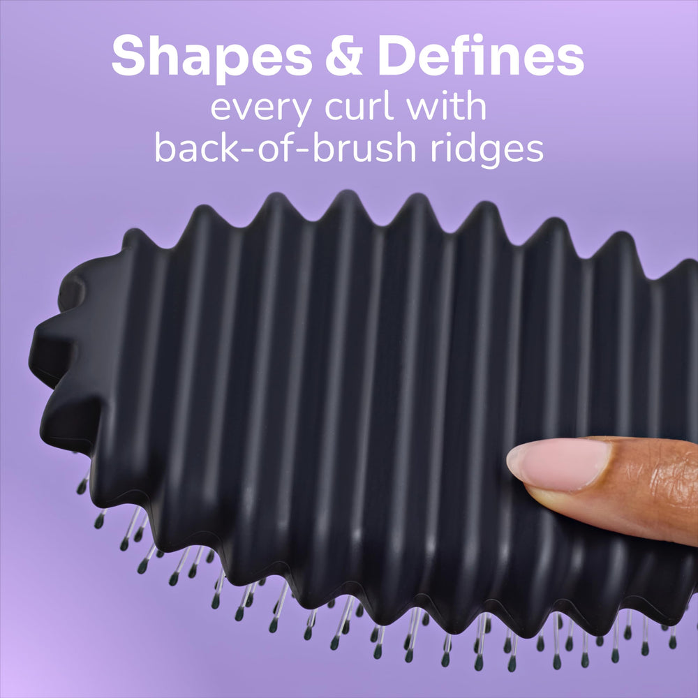 Wet Brush Curl Shaper root-to-tip definition highlights uniform curl shaping.