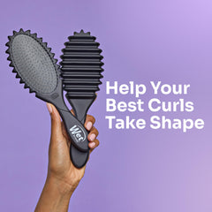 Wet Brush Curl Shaper on wet hair shows gentle detangling with IntelliFlex bristles.