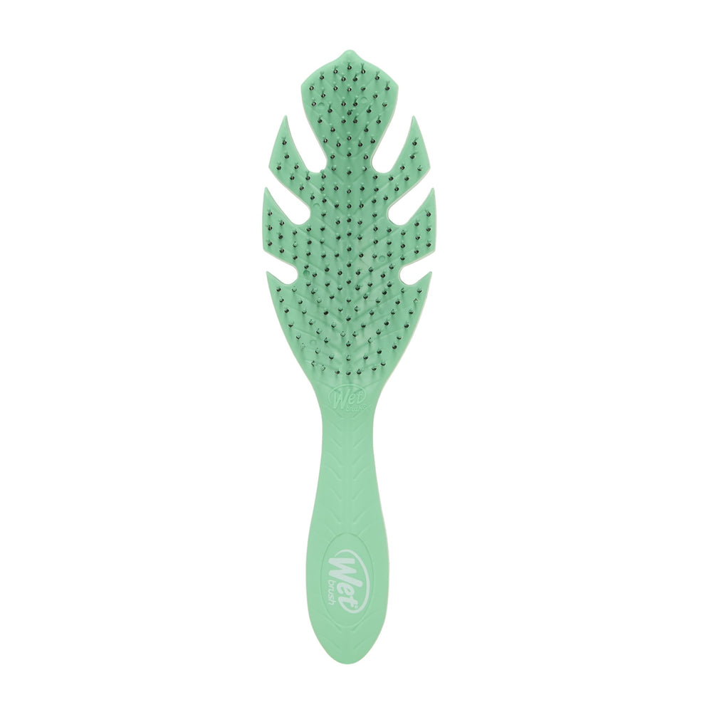 Wet Brush Go Green Detangler glides through wet hair with minimal pulling.