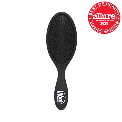 Wet Brush Original Detangler bristles close-up highlighting flexible glide