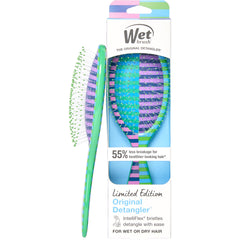 Wet Brush Original Detangler with intelliflex bristles closeup for gentle detangling on wet hair