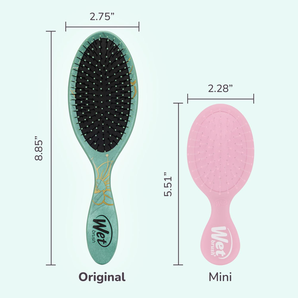 Wet Brush works well for straight, curly, textured, thick, and wavy hair