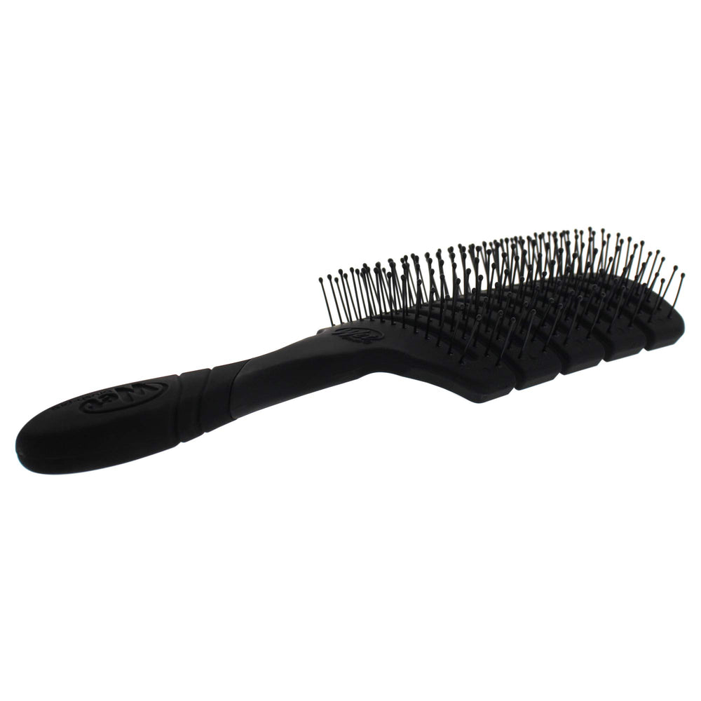 Wet Brush Pro Flex Dry Paddle Brush Black flex-head demonstrates OmniFlex contouring.