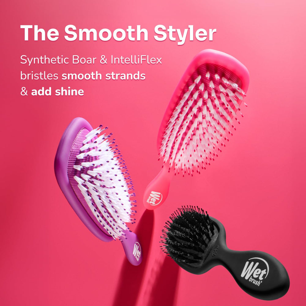 Wet Brush Shine Enhancer Stripes close-up reveals soft flexible bristles.
