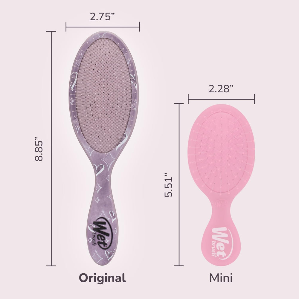 Wet Brush detangles on wet or dry hair without snagging