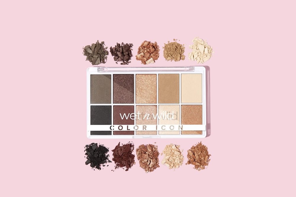 Wet n Wild Color Icon 10-Pan Palette glittery finish pan for festive sparkle.