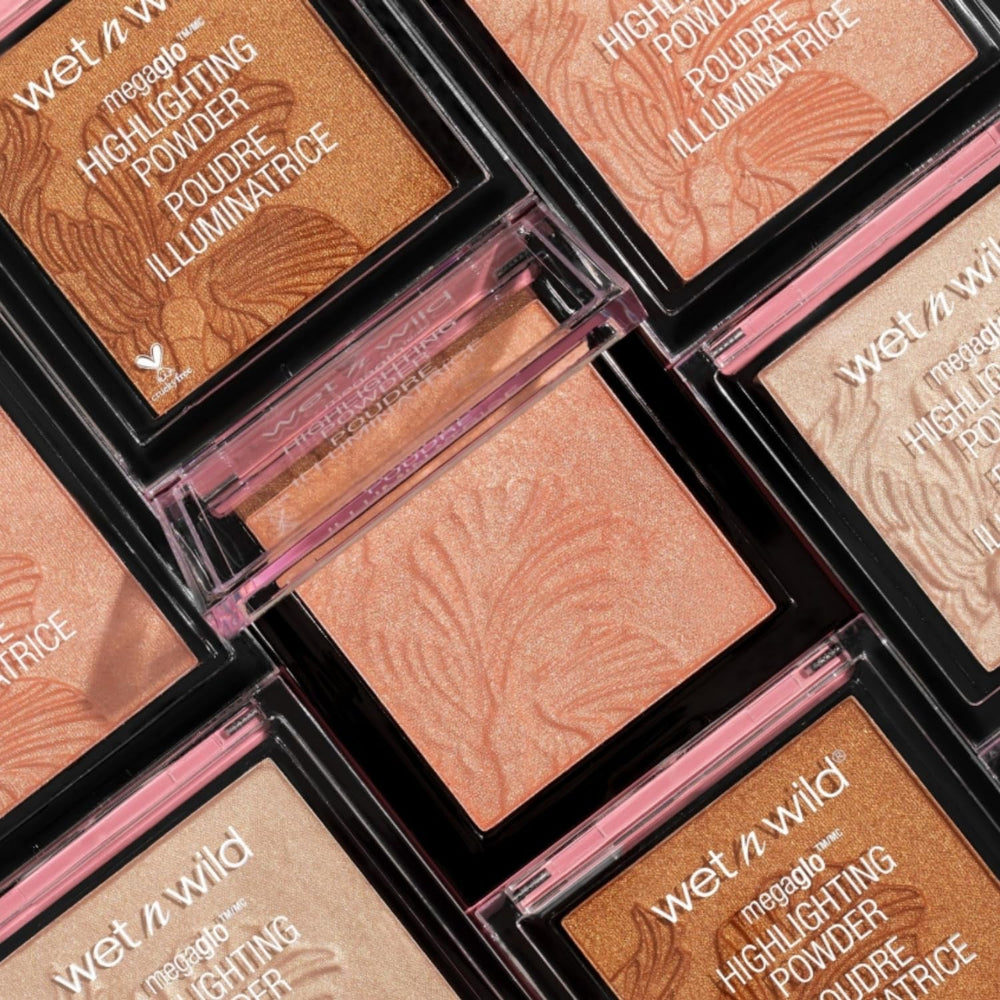 Wet n Wild MegaGlo brush-application demonstrates easy blending for seamless glow