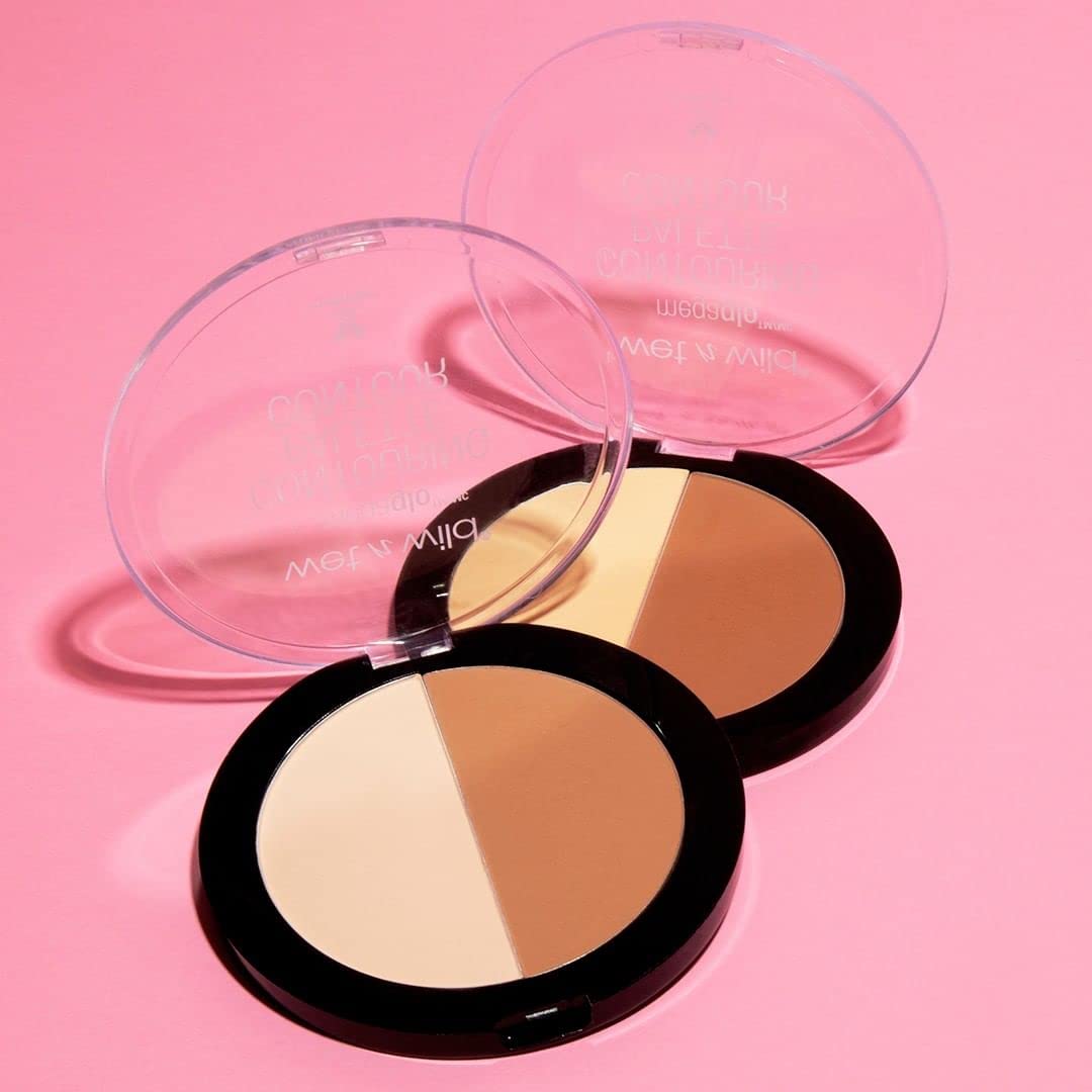 Dulce De Leche shades sculpt cheeks with definition and subtle glow.