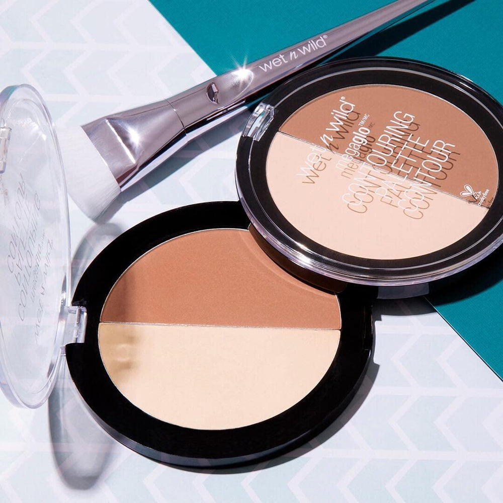 Travel-friendly compact keeps powders protected and portable.