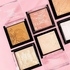 Wet n Wild MegaGlo Cupid's bow highlight adds bright radiance