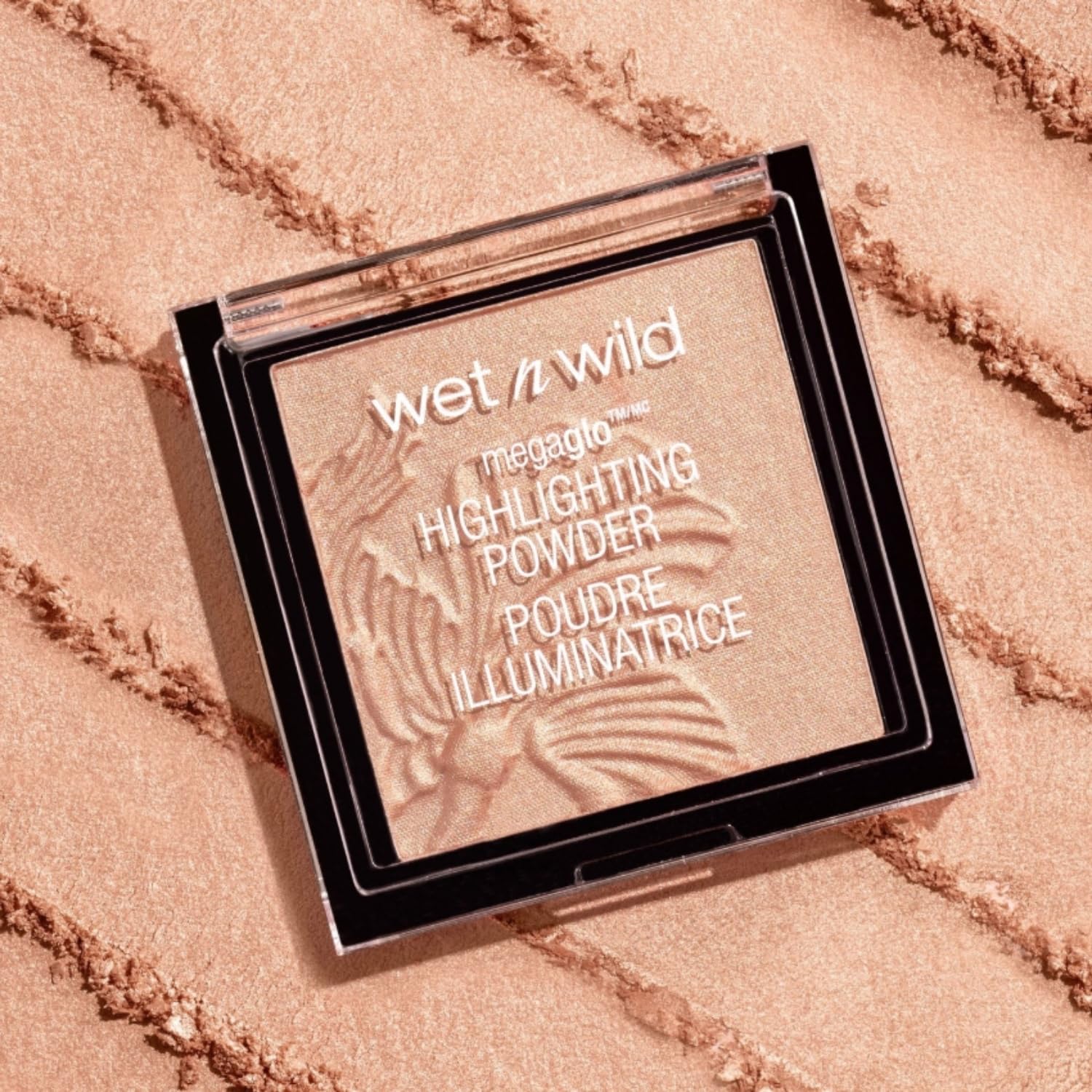 Wet n Wild MegaGlo shimmering pearl pigments catch light beautifully
