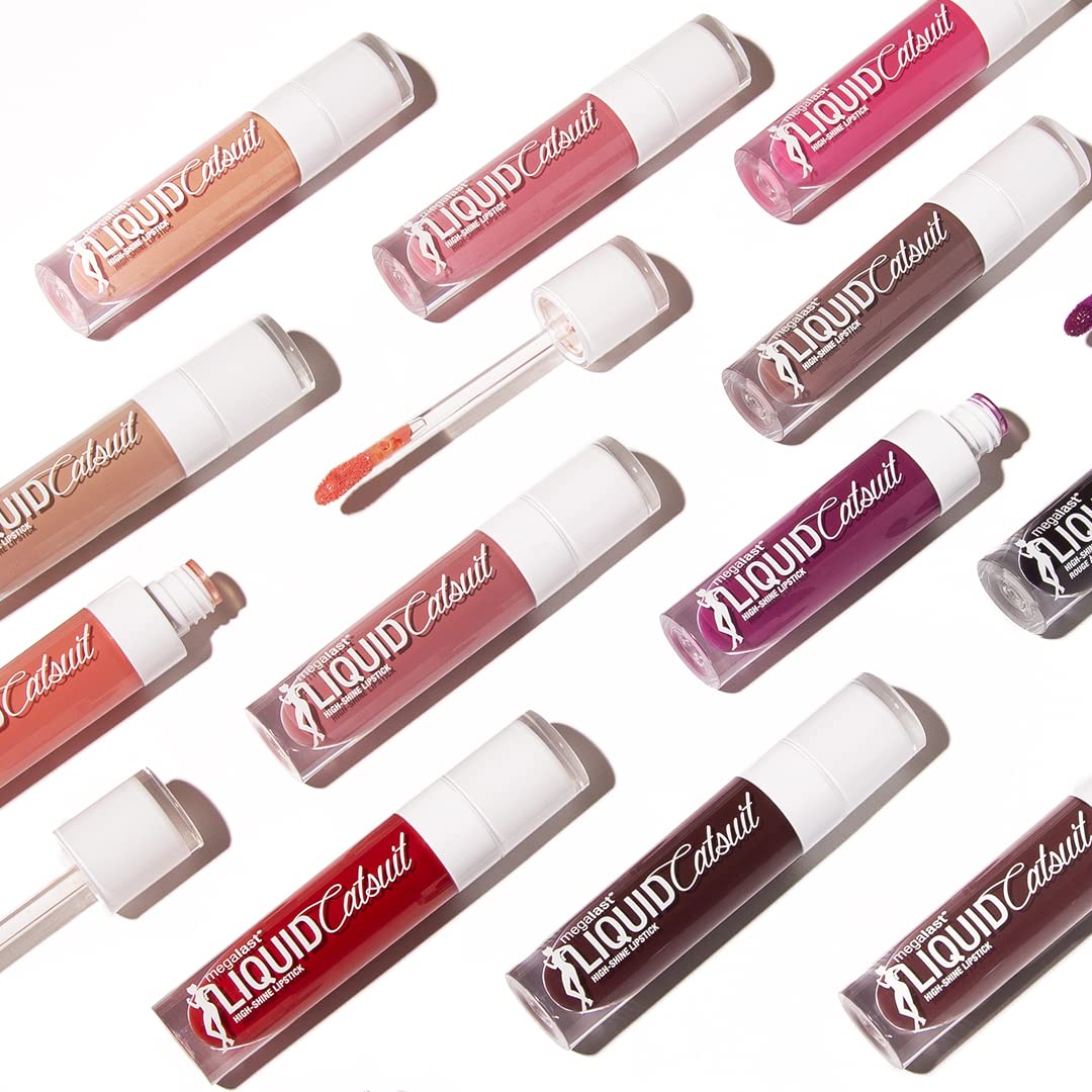 Full-face look featuring Red Behind the Bleachers lip color and neutral eyes.