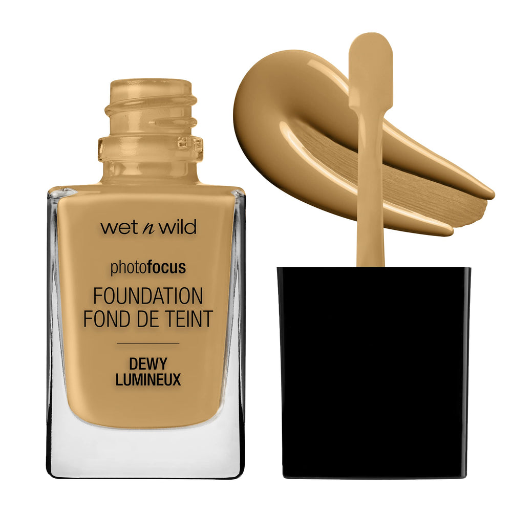 wet n wild Photo Focus Dewy Liquid Foundation Caramel bottle with natural glow