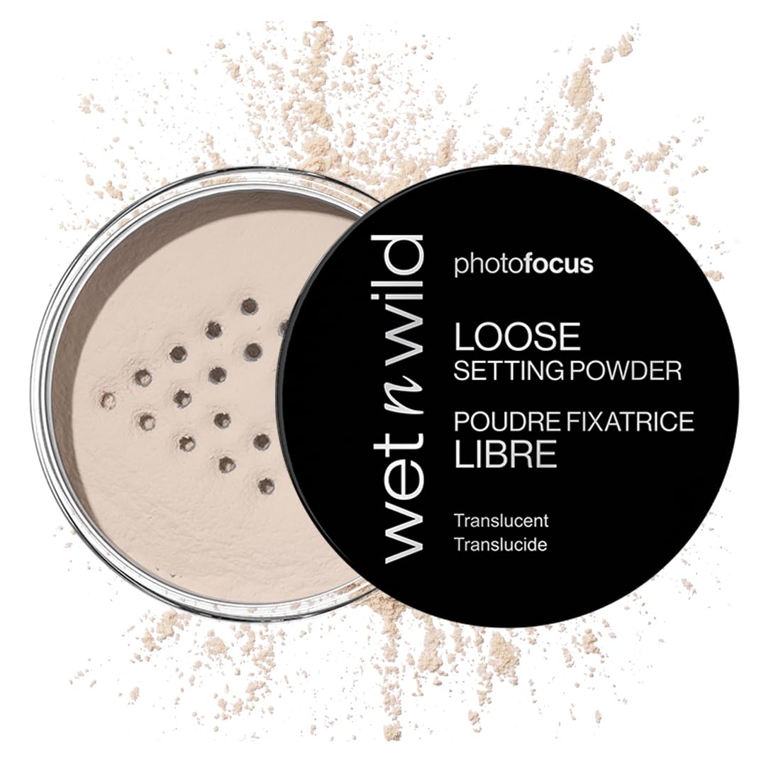 Wet n Wild Photo Focus loose setting powder compact showing translucent shade for all skin tones