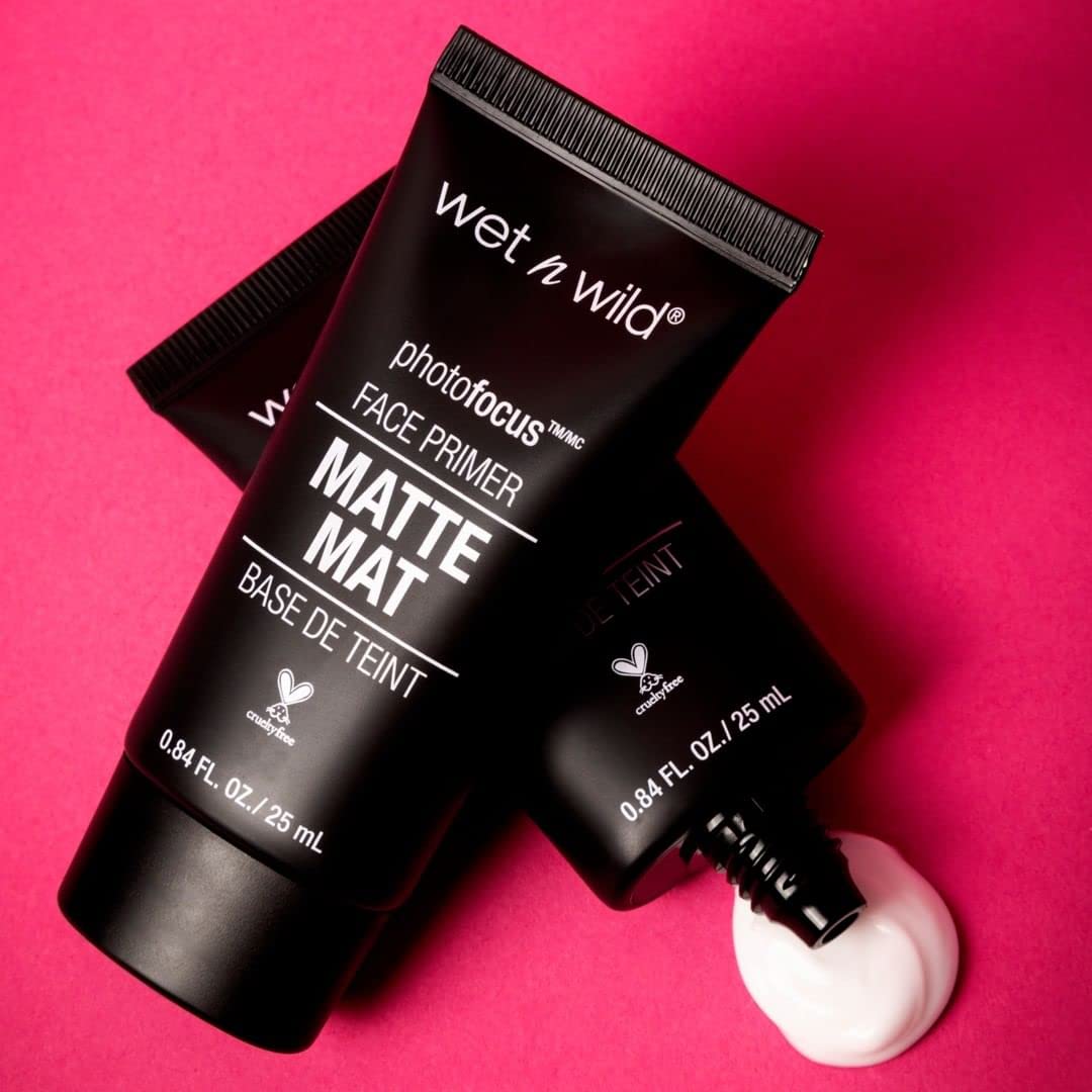 Wet n Wild Primer aplicación suave facilita un acabado limpio.