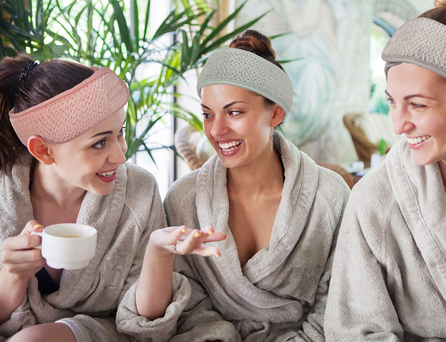 Whaline banda facial spa detalle terciopelo coral, material suave para lavado.