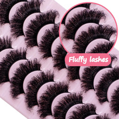 Wikbik D-Curl design lifts lashes with lasting curl for enhanced shape.