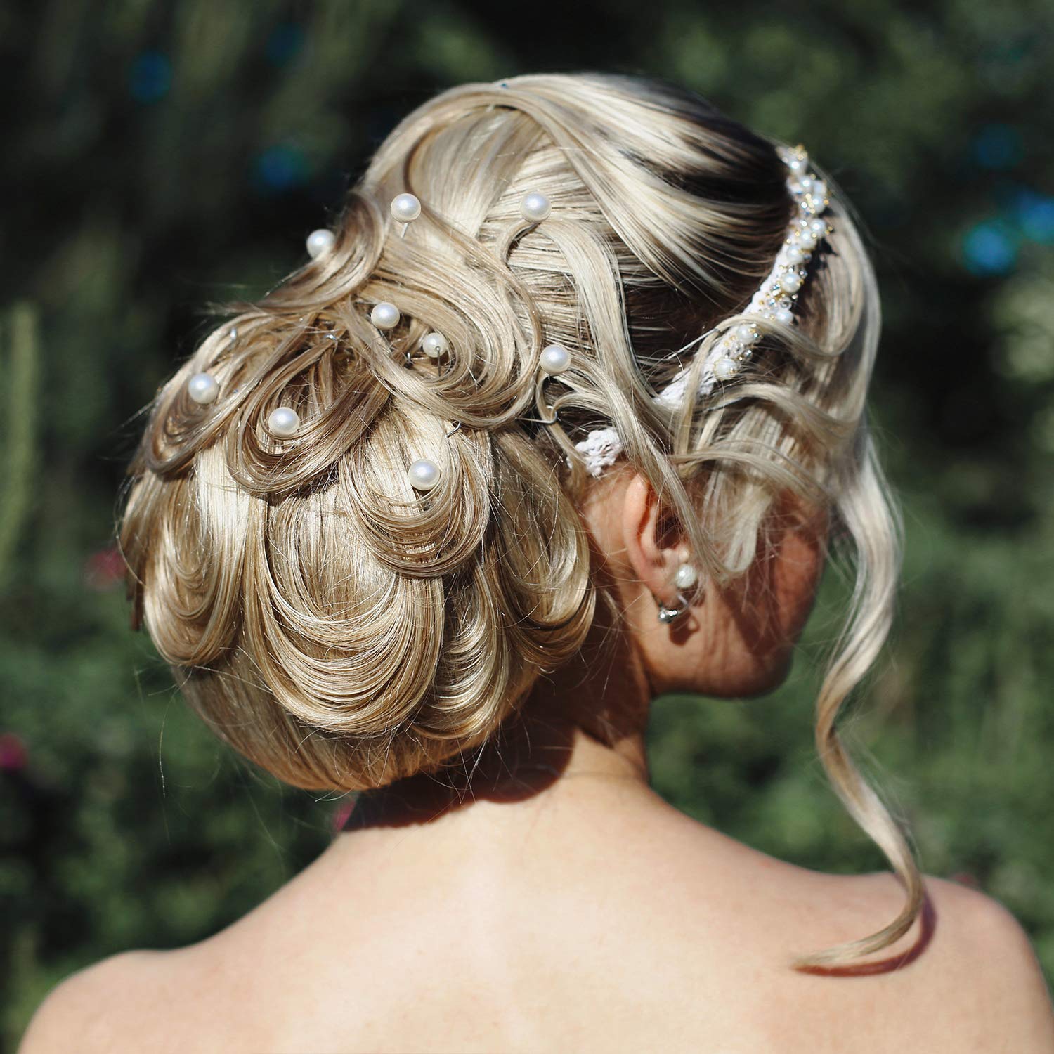 Pearl headpins with 8 mm pearls for secure, elegant wedding styling.