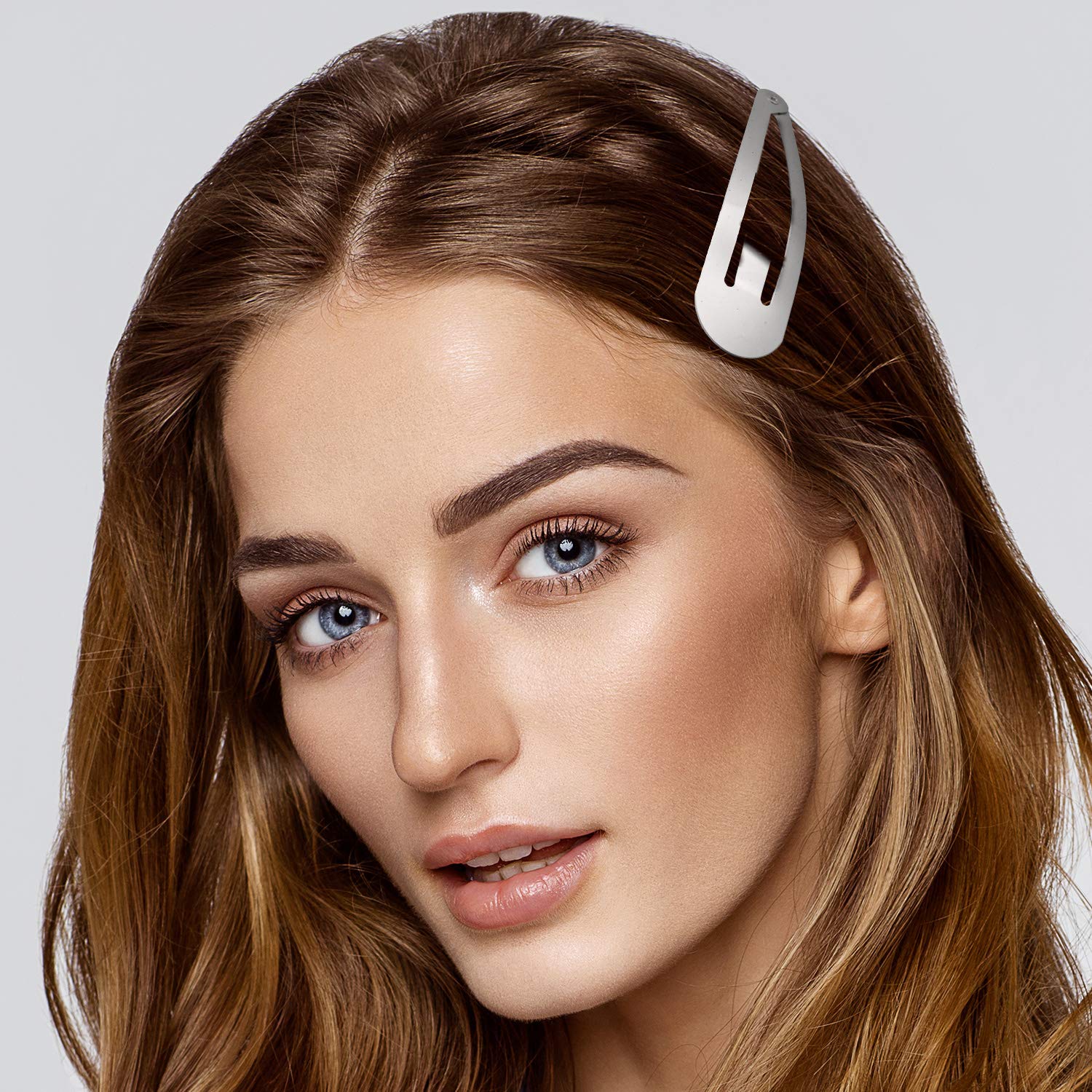 Willbond daily-wear clip, lightweight and durable for all-day comfort.