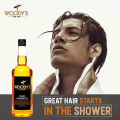 Espuma cremosa de Woody's Daily Shampoo para hombres, sensación refrescante.