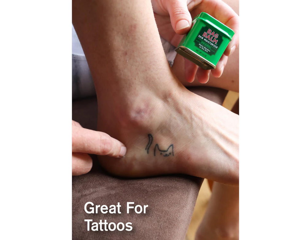 Applying WPARHUS Bag Balm Lotion on skin for soothing coverage.