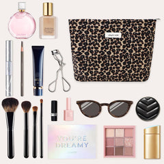 Interior organization for cosmetics and small items in the Wudygirl bag