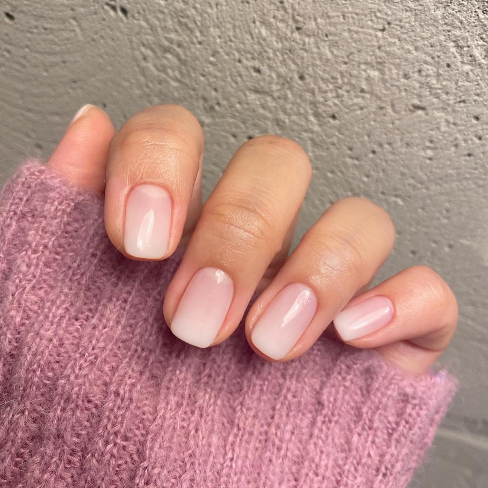 Uñas adhesivas corto cuadrado con pegamento fuerte para fijación duradera