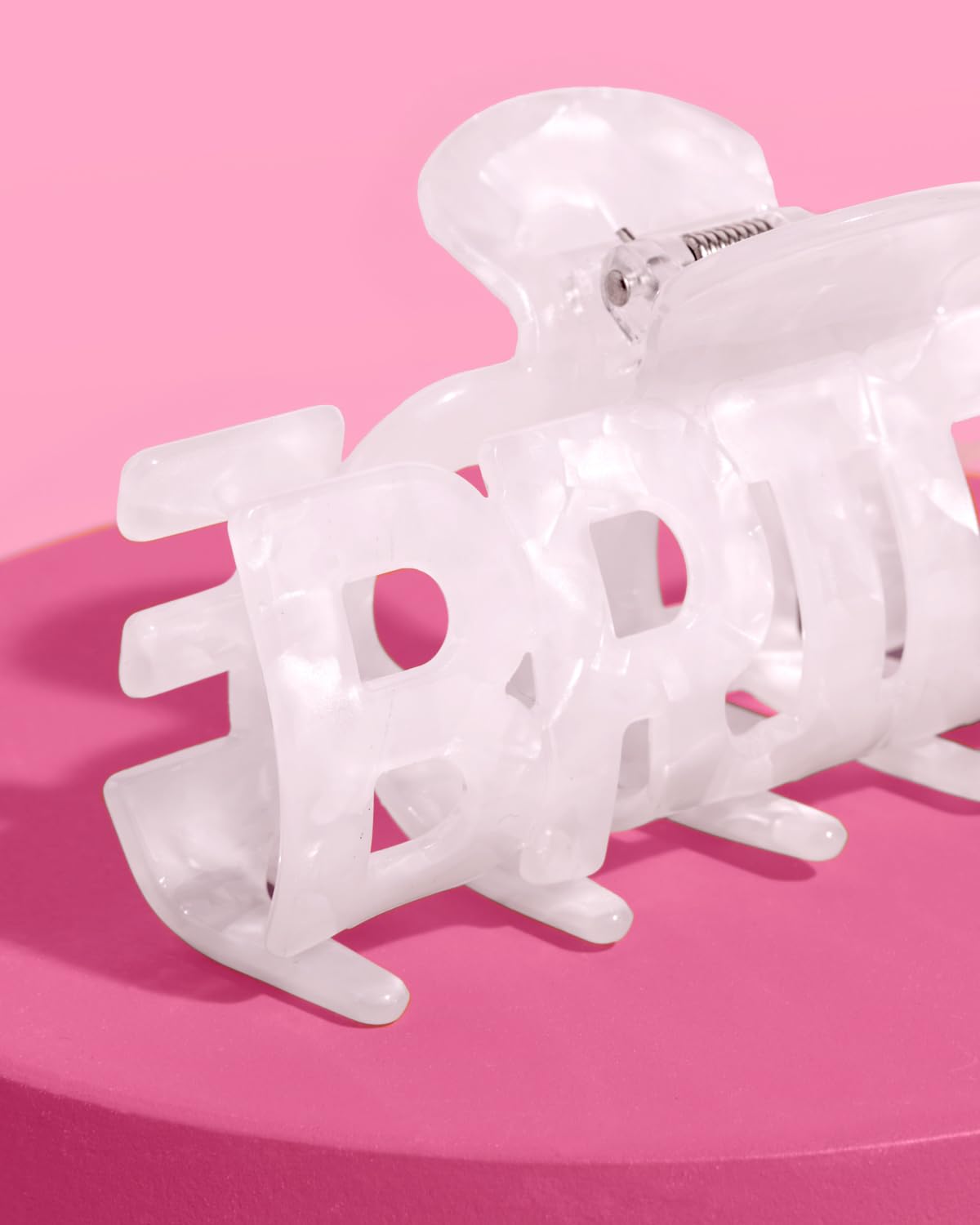 Regalo listo para novia o mejor amiga con xo Fetti Bride Clip.