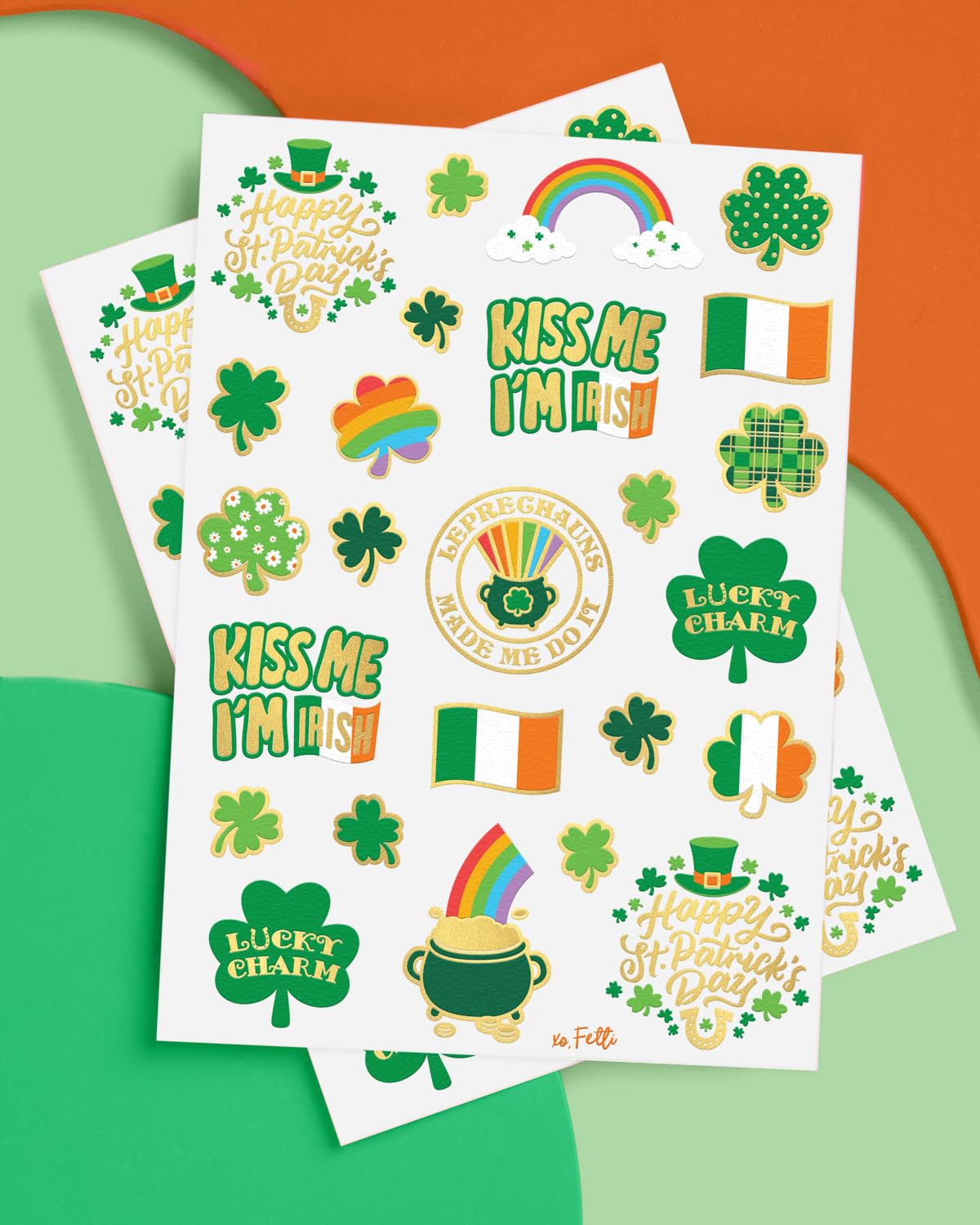 Tatuajes xo Fetti besame soy irlandes, diseño festivo
