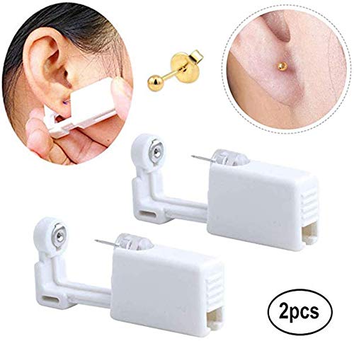 Aretes dorados incluidos en el kit XUKEKOY