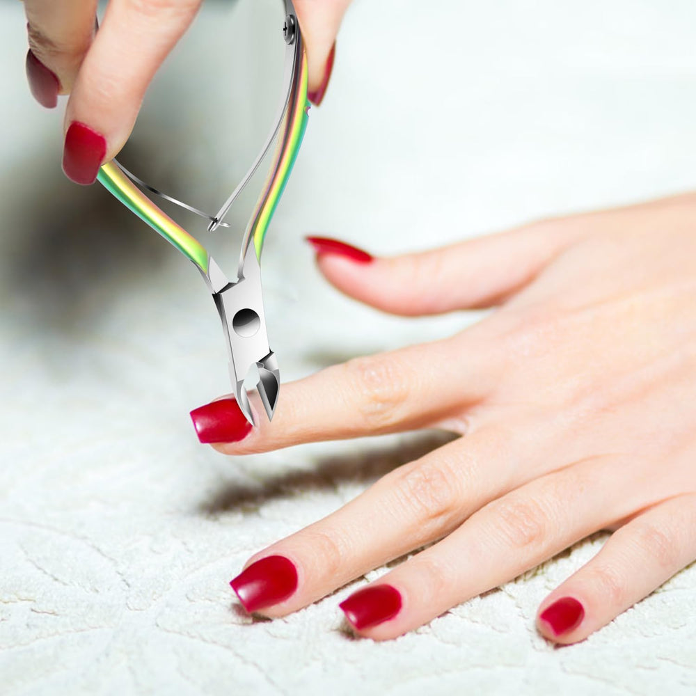 XUNXMAS triangle polish scraper removes gel polish safely.