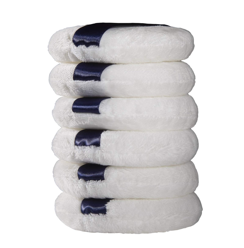 Yababa Powder Puff enables quick on-the-go touch-ups.