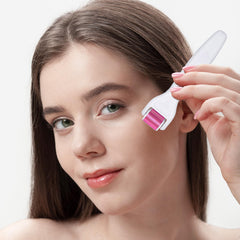 YaFex derma roller with portable design for home or travel use