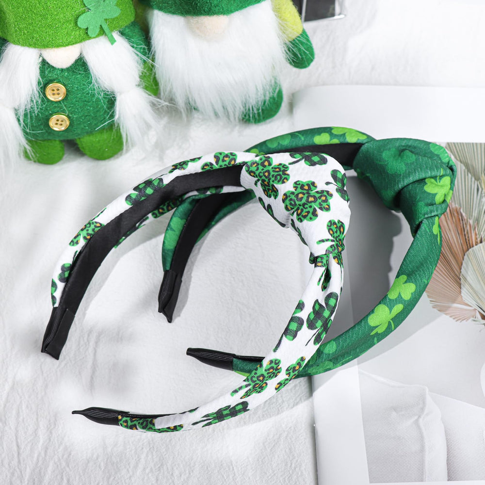 YanJie shamrock design accessory adds seasonal charm.