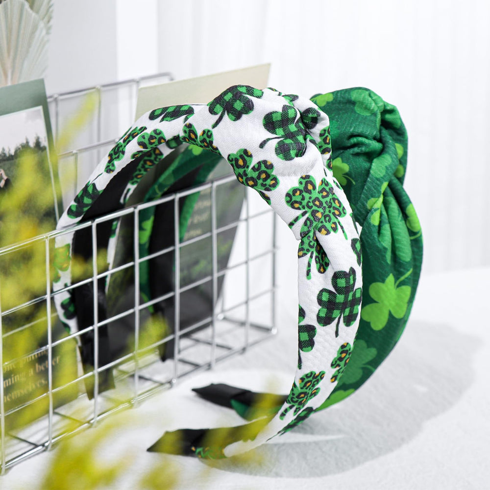 YanJie two-piece St Patrick's set, festive accessories included.
