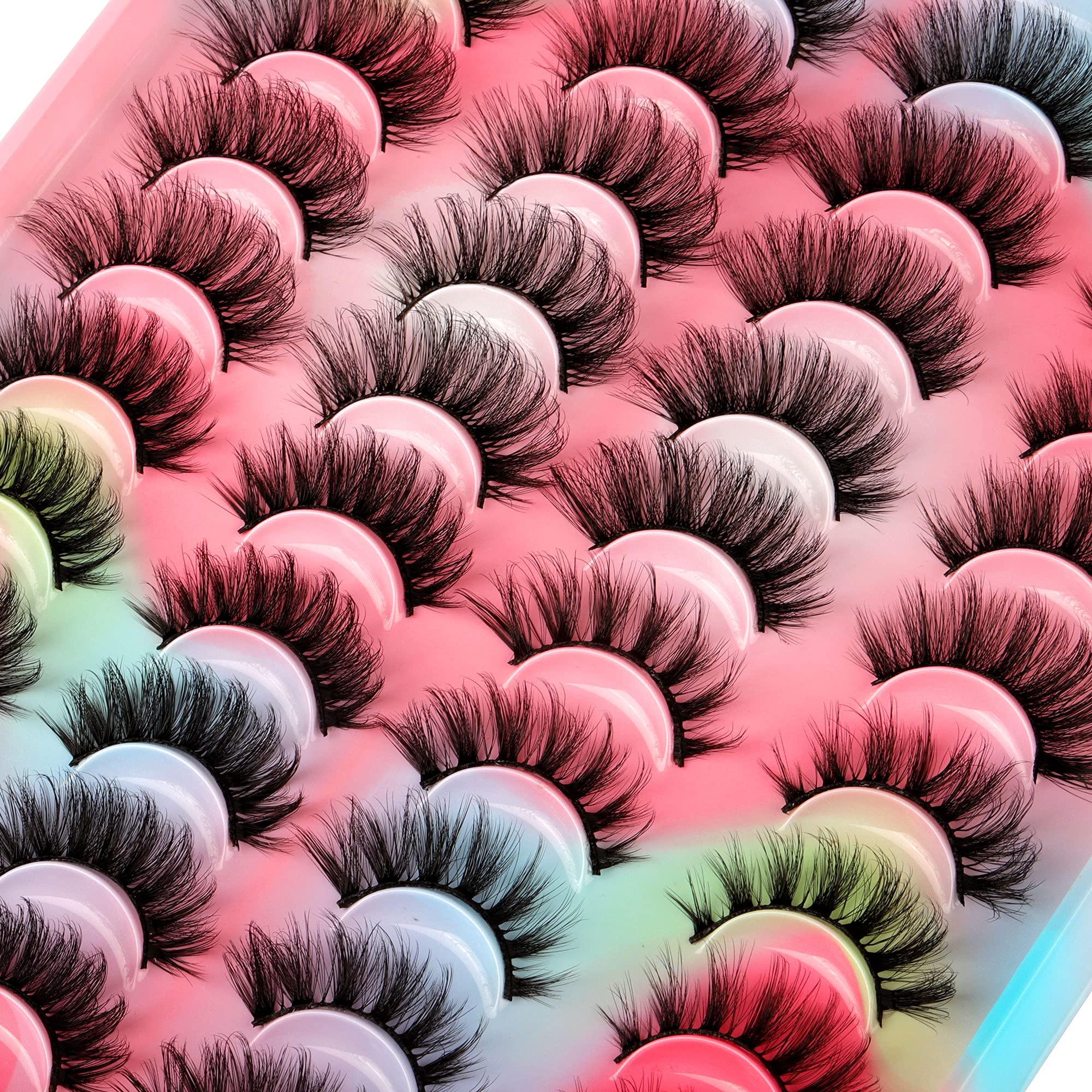 Yawamica 5D faux mink lashes close-up show dramatic yet soft definition.