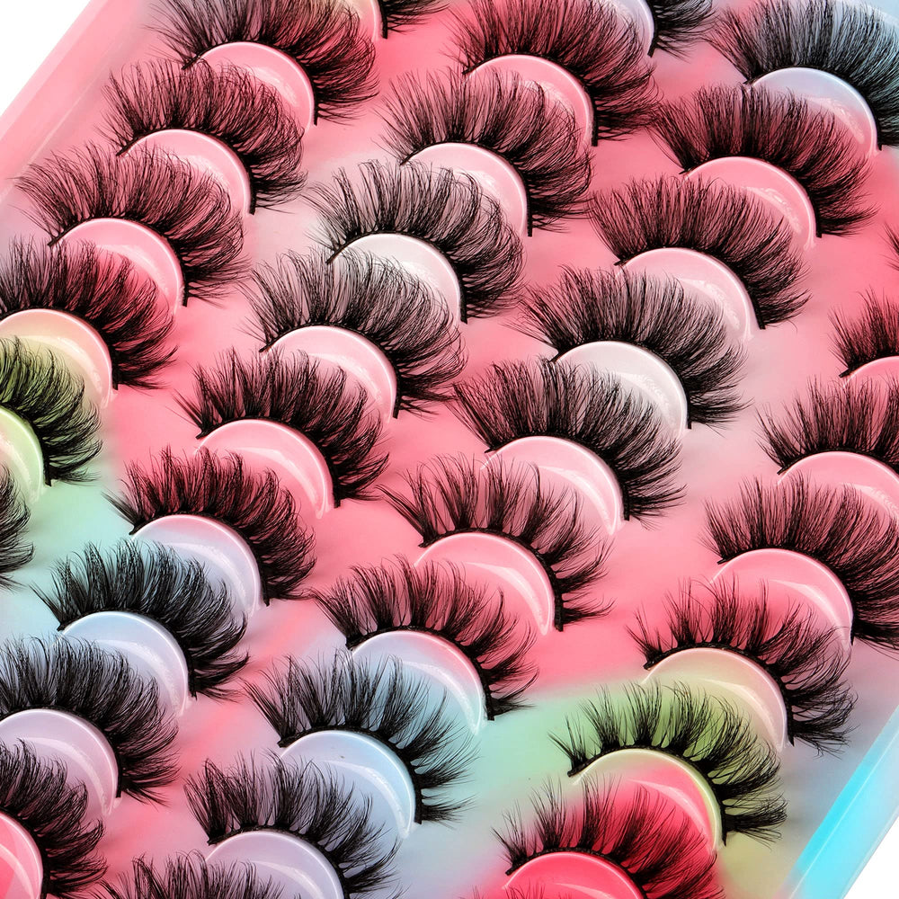 Yawamica 5D faux mink lashes close-up show dramatic yet soft definition.