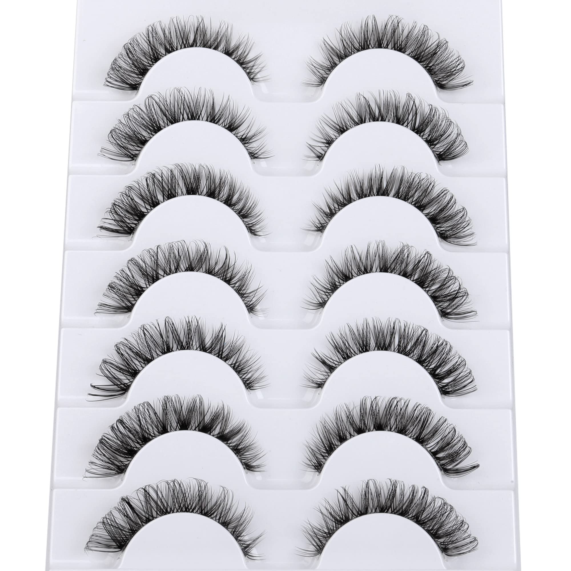 Yawamica cat-eye fluffy lashes enhance eye shape with drama.