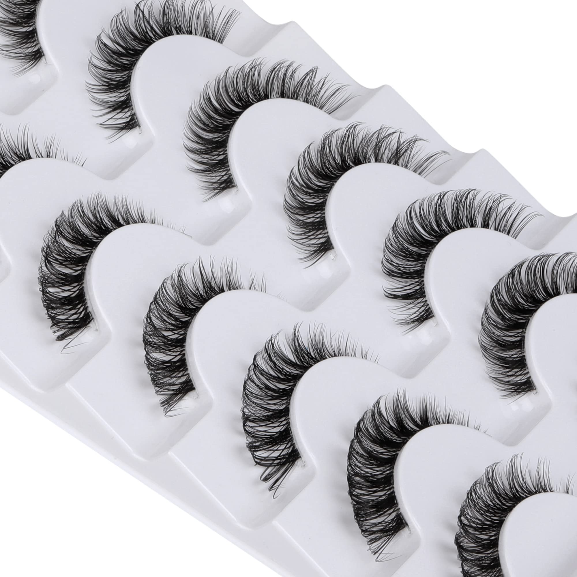 Yawamica silk-fiber lashes with a clear band for seamless daily wear.
