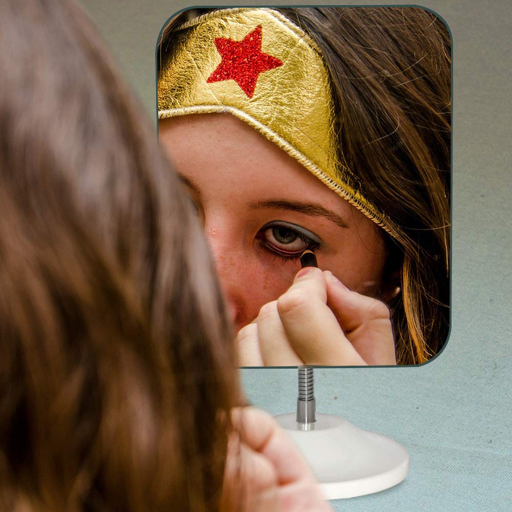 Yeake elegant, gift-ready cosmetic mirror with compact design.